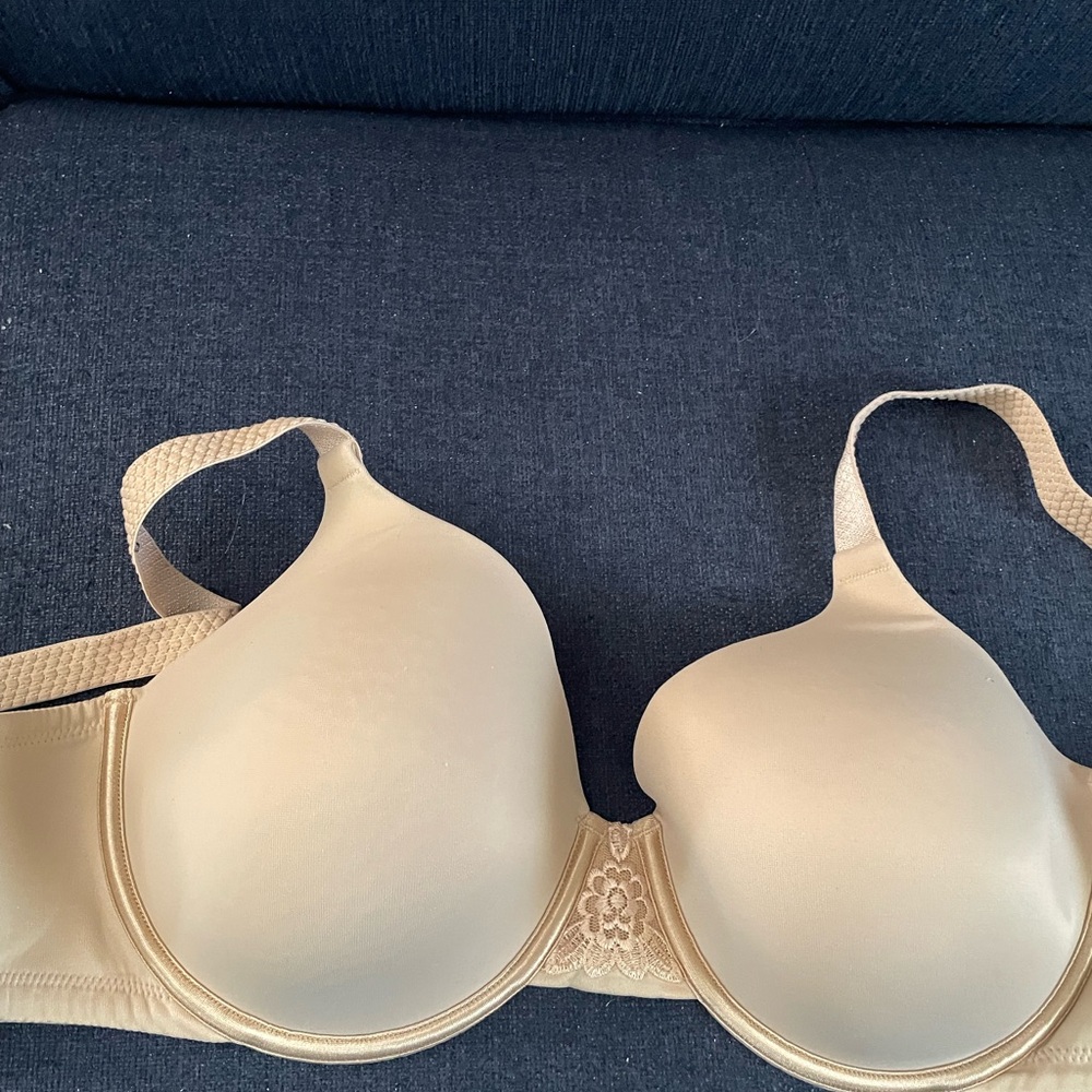 Vanity Fair Smooth Beige Underwire Bra